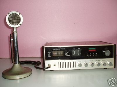 Vintage realistic trc-55 base station and microphone