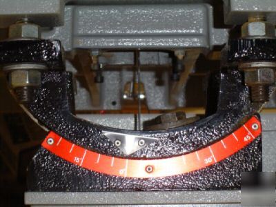 Like new laguna woodworking band saw lt 24 cond w/ base