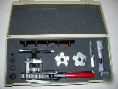 New pipe threader & cutter~made in the usa~new in case
