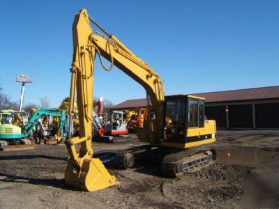 Cat E120B farm tractor excavator