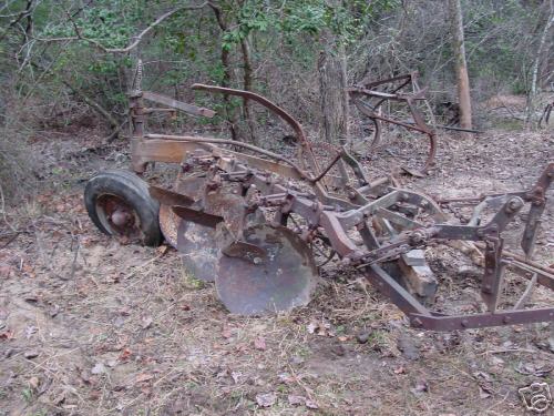 International (farmall) three bottom disc plow