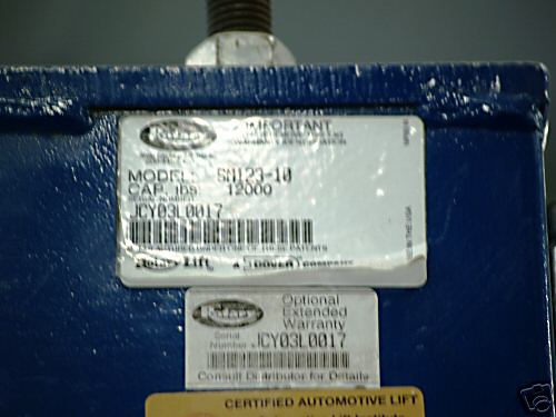 MD600 series mustang dynamometer w/4 post lift&access.