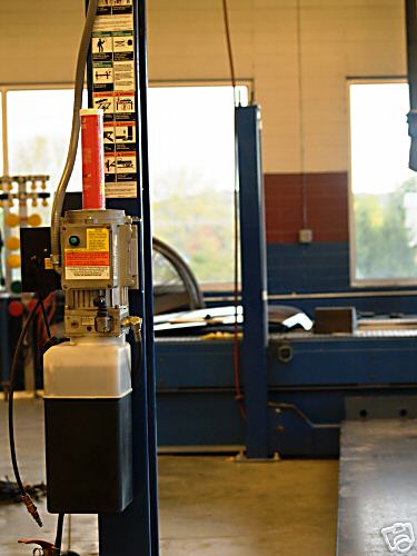 MD600 series mustang dynamometer w/4 post lift&access.