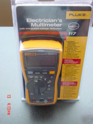 New fluke electrician's multimeter 117