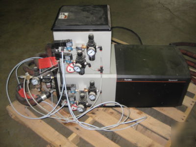 Dynatec dynemelt hot melt system