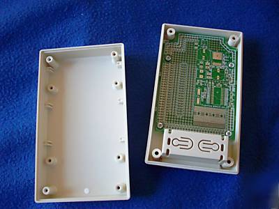 Microcontroller prototype board; accepts 28 pin uc pic