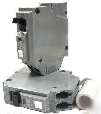  one ge arc fault circuit breaker 20 amp THQL1120 af