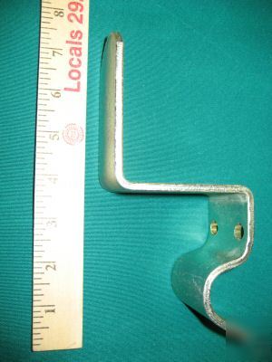 Shur-lok offset tarp stop