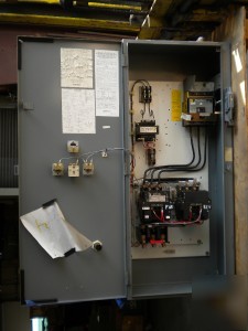 Square d reversing combination starter 8739 type s FF4T