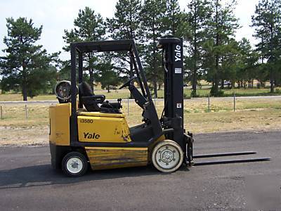 Yale 5000 lb capacity forklift cushion/warehouse