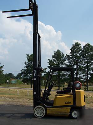 Yale 5000 lb capacity forklift cushion/warehouse