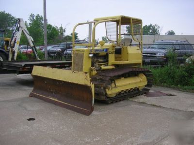 Caterpillar D3B bulldozer w/ 6 ways blade and rop