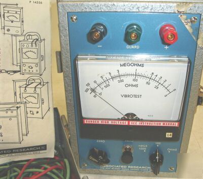 Ohmmeter megger 500 volt associated res modl 213 works