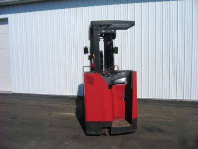 2005 raymond quad stand up forklift 
