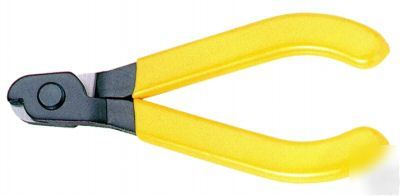 Center conductor cutter for coaxial cable