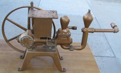 Very old collectable water pump duro bunnett-larsh rare