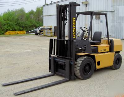 Hyster 8,000#, 8000# pneumatic tired forklift, gas