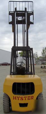 Hyster 8,000#, 8000# pneumatic tired forklift, gas