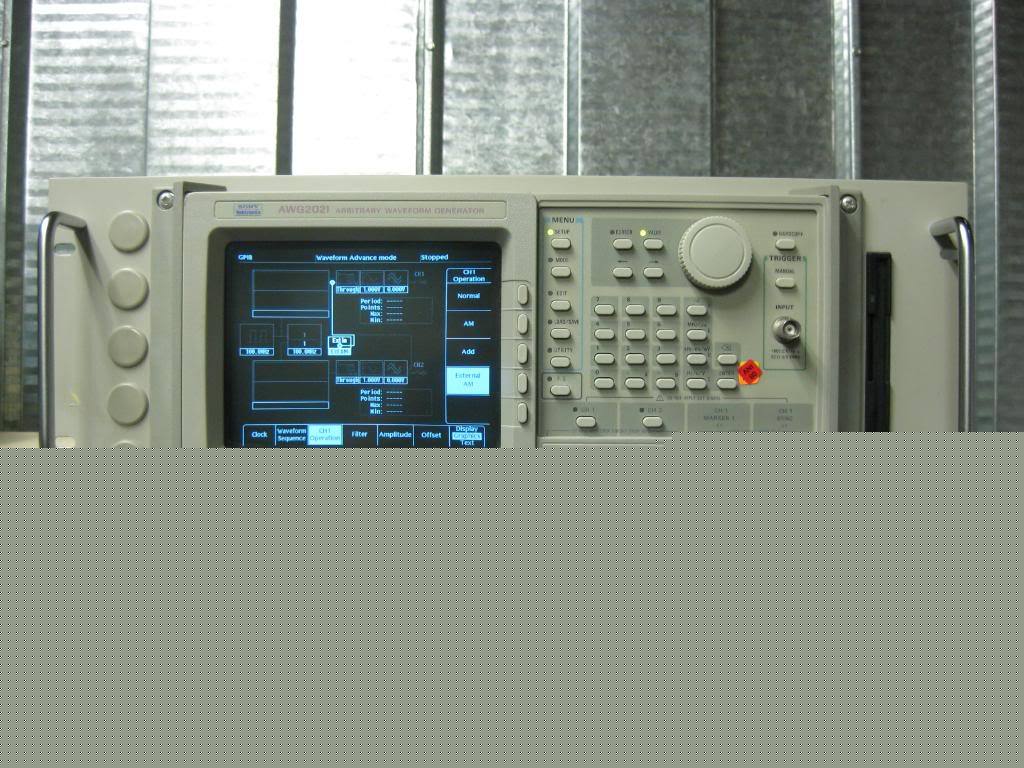 Tektronix AWG2021 arbitrary waveform generator w opt 02