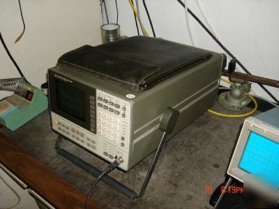 * hp 3561A dynamic signal analyzer w/service manual cd*