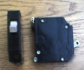 Cutler hammer 15 amp 1 pole CH115 ch circuit breaker
