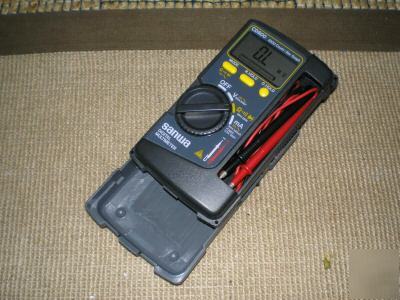 Sanwa CD800 3200 count bar graph digital multimeter