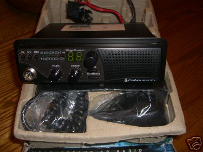 Cobra 18 wx st ii - peterbuilt din mount kit included 