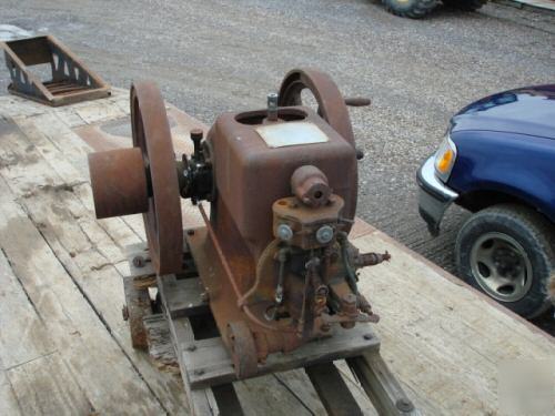 International harvester hit and miss engine