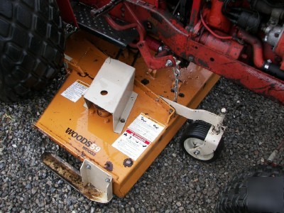 Woods 59 mower deck off internationational 184 tractor