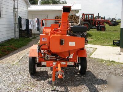 2006 salsco 4IN. wood chipper w/ 16HP briggs & stratton