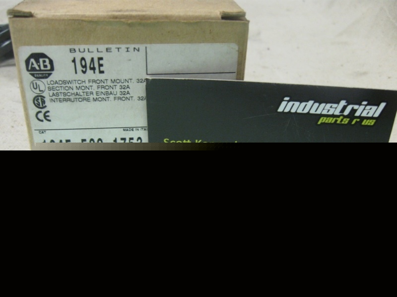 New 194E-E32-1753 allen bradley load switch in box