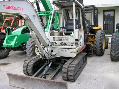 Takeuchi TB035 mini excavator, 1999, clean, 2767 hours