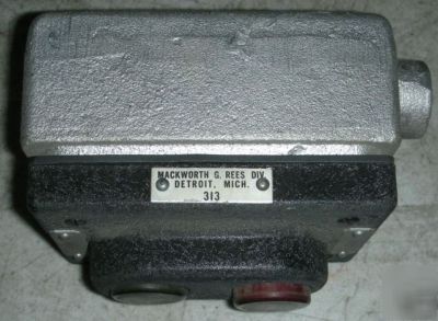 Start stop pb switch vintage 313 mackworth j. rees nos