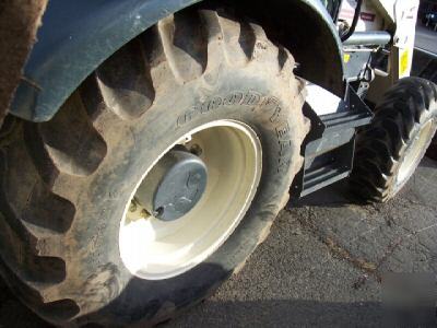 2004 terex 760B backhoe loader