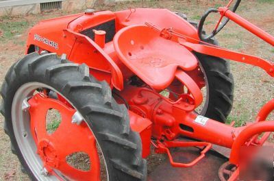 Allis chalmers g tractor with 48 inch bush hog - rare