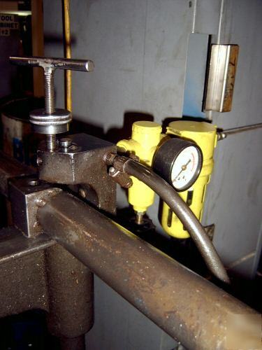 Hardinge super precision automatic screw machine