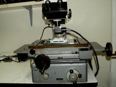 Leitz uwm iii toolmakers microscope 3X8 stage, 