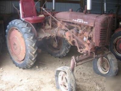 Farmall 100 hi clear tractor-- not 130 ih international