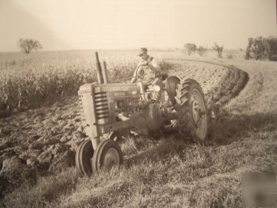 John deere late styled b tractor two cylinder magazine