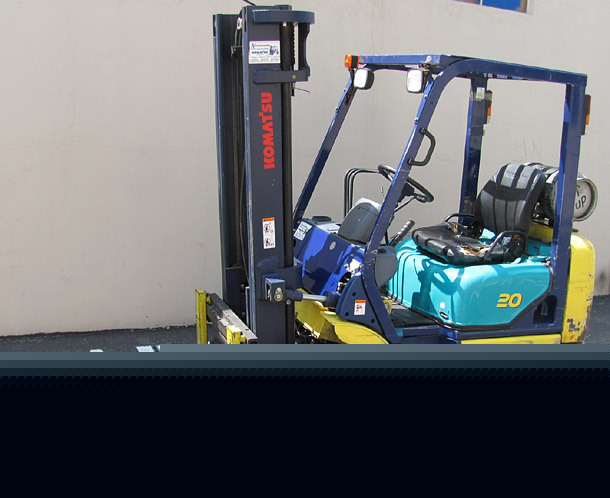 Komatsu propane pwrd forklift 4000 lb capacity