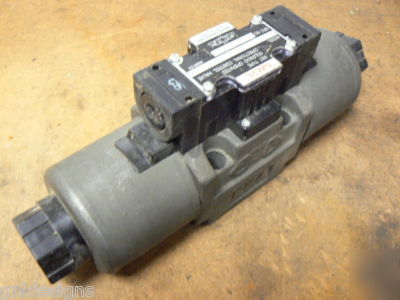 Nachi ss-G03-C5-fr-E115-E21 directional control valve 