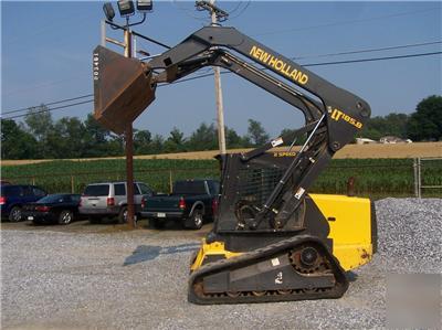 New 2005 holland LT185B compact track skid steer loader