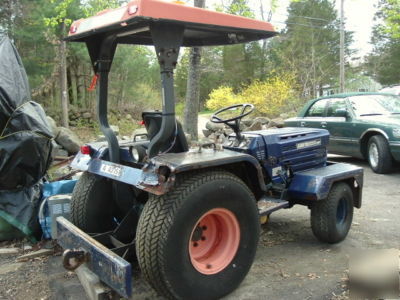 Kubota B9200 tractor 4X4 diesel 4CYL. 5 day