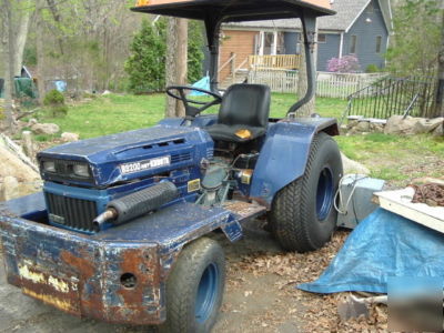 Kubota B9200 tractor 4X4 diesel 4CYL. 5 day