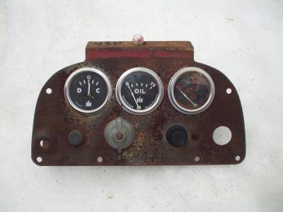 Farmall 300 350 400 450 tractor dash guages niceoriginl