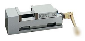 New 1 pc. kurt anglockÂ® hydraulic PTH400A- vise