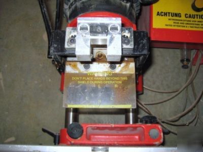 Ganner red baron 204 pneumatic hinge drill insert mach.