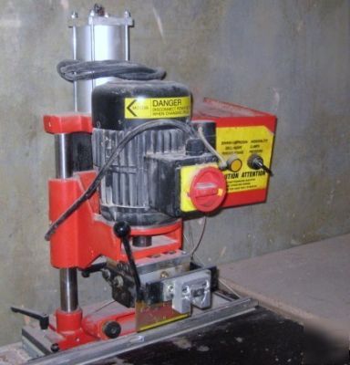 Ganner red baron 204 pneumatic hinge drill insert mach.