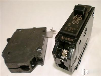 New ge THQB1120 20 amp 1 pole 120/240BOLTO thqb breaker