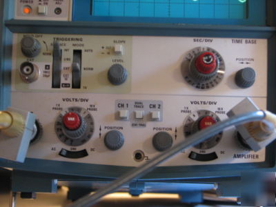 Tektronix T932 35 mhz dual trace oscilloscope